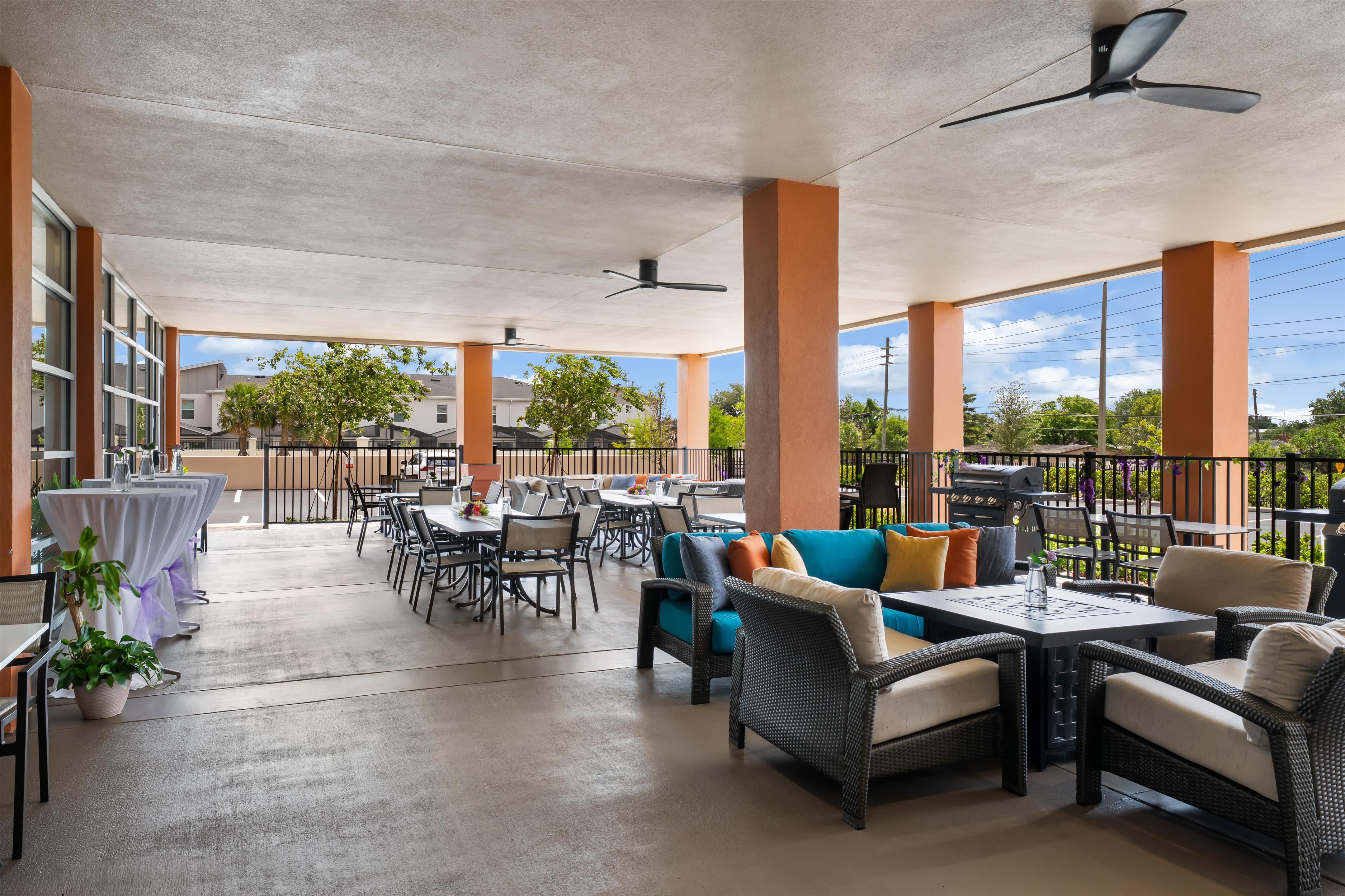 Patio Terrace | Hyatt House Orlando International Drive