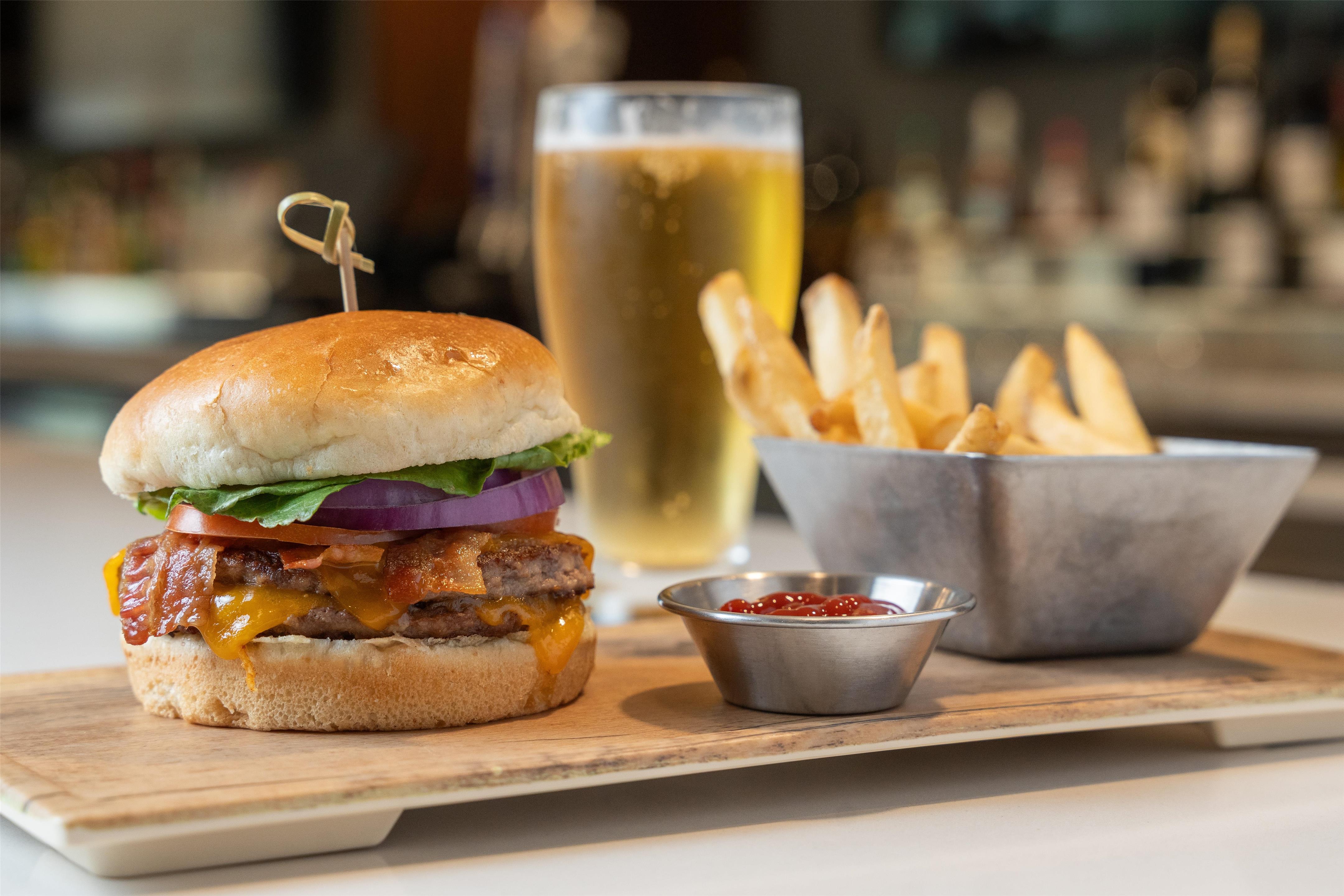 Restaurant | Hyatt House Orlando International Drive