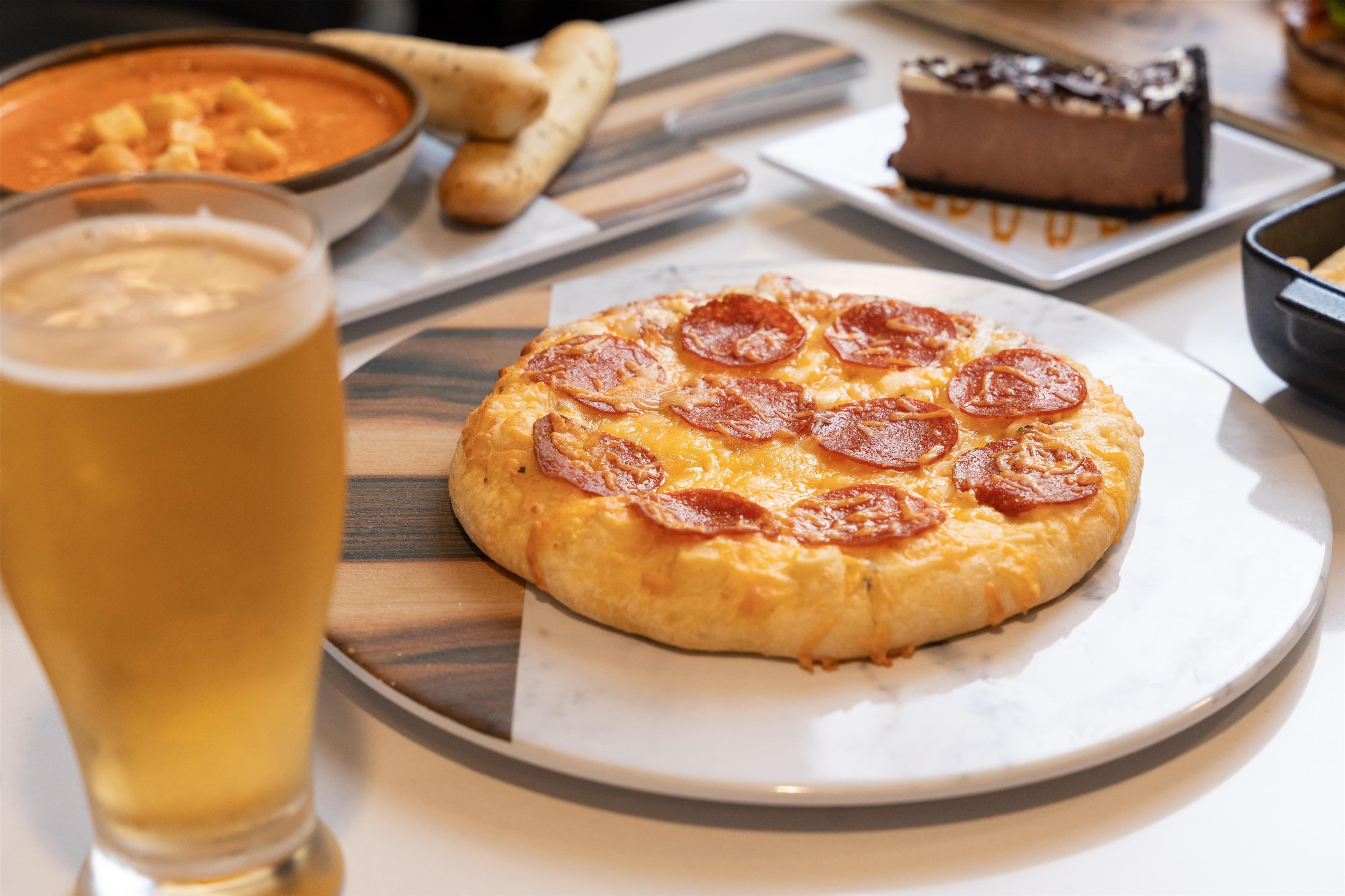 Restaurant | Hyatt House Orlando International Drive