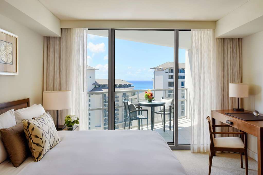 Wakea Waikiki Beach, LXR Hotels & Resorts by Hilton - Tap to explore photos