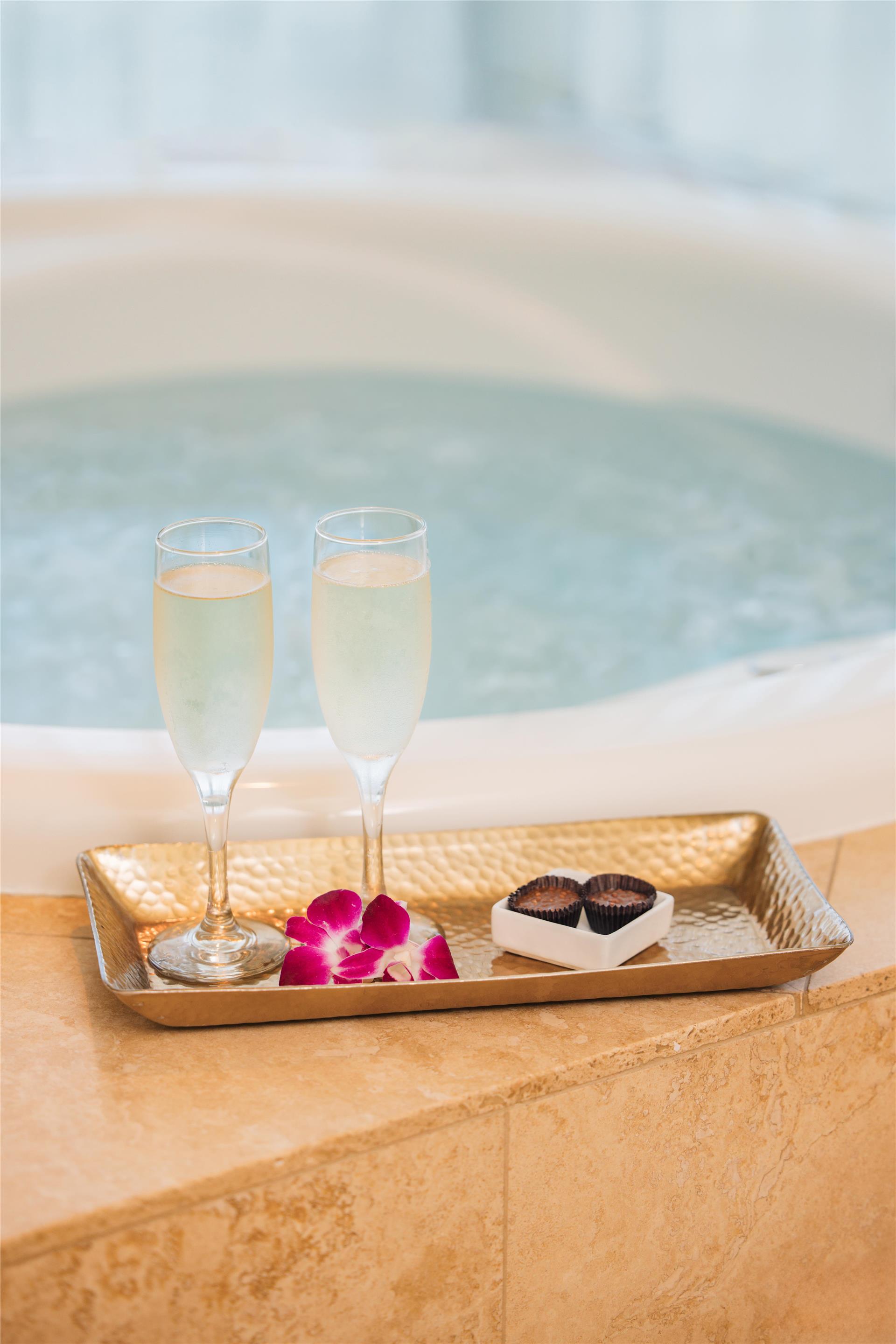 Spa | Ka Laʻi Waikiki Beach, LXR Hotels & Resorts