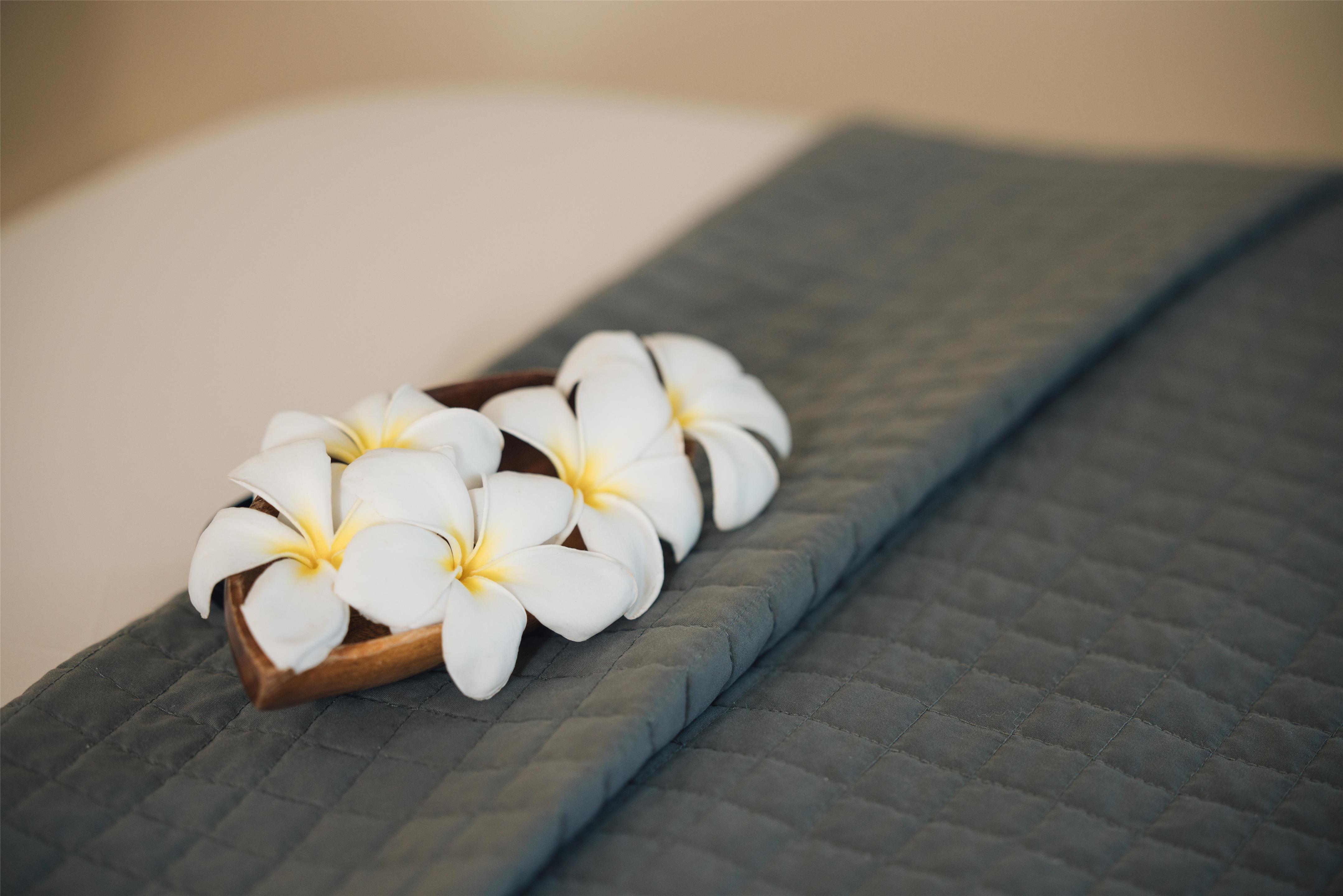 Spa | Ka Laʻi Waikiki Beach, LXR Hotels & Resorts
