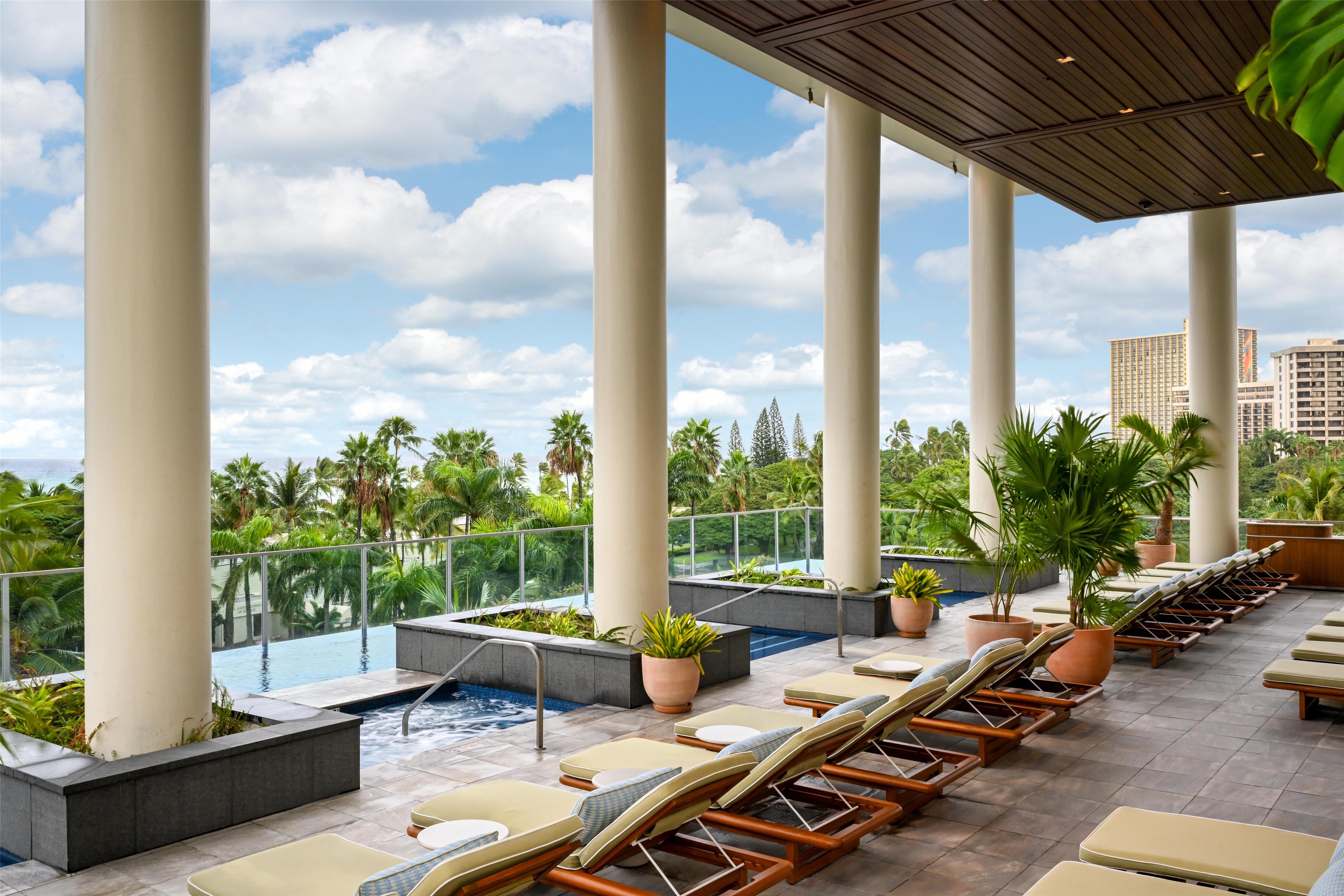 Pool | Ka Laʻi Waikiki Beach, LXR Hotels & Resorts