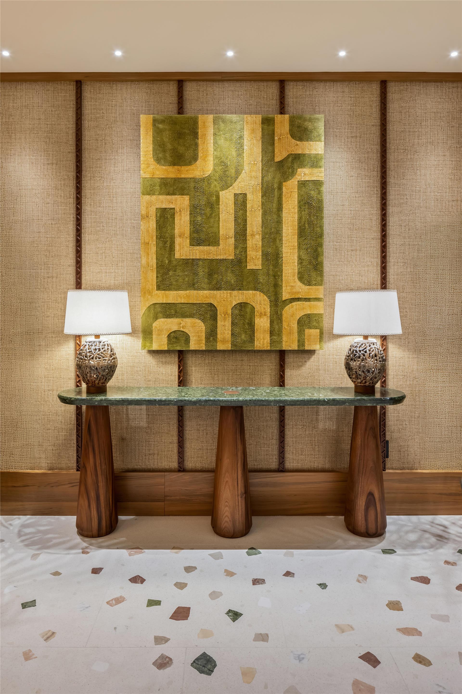 Lobby | Ka Laʻi Waikiki Beach, LXR Hotels & Resorts