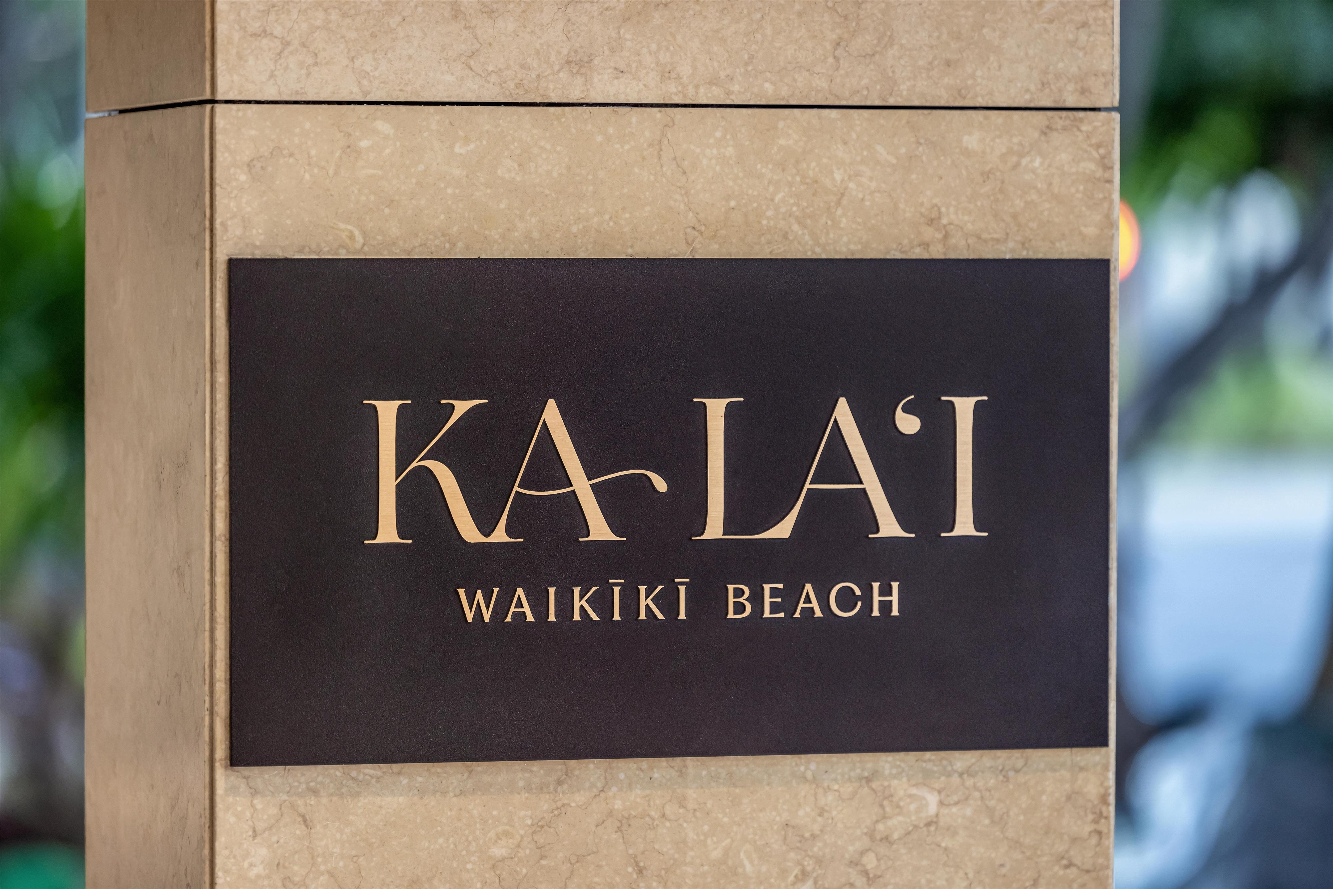 Lobby | Ka Laʻi Waikiki Beach, LXR Hotels & Resorts