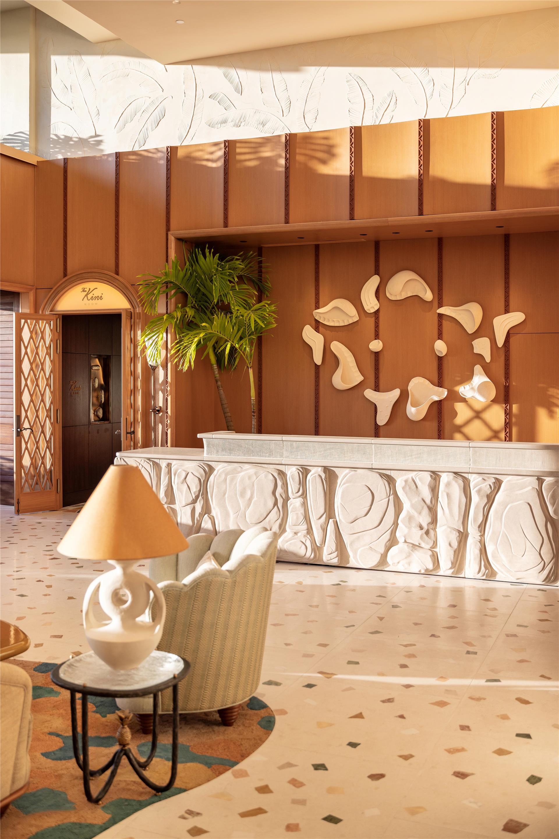 Reception | Ka Laʻi Waikiki Beach, LXR Hotels & Resorts