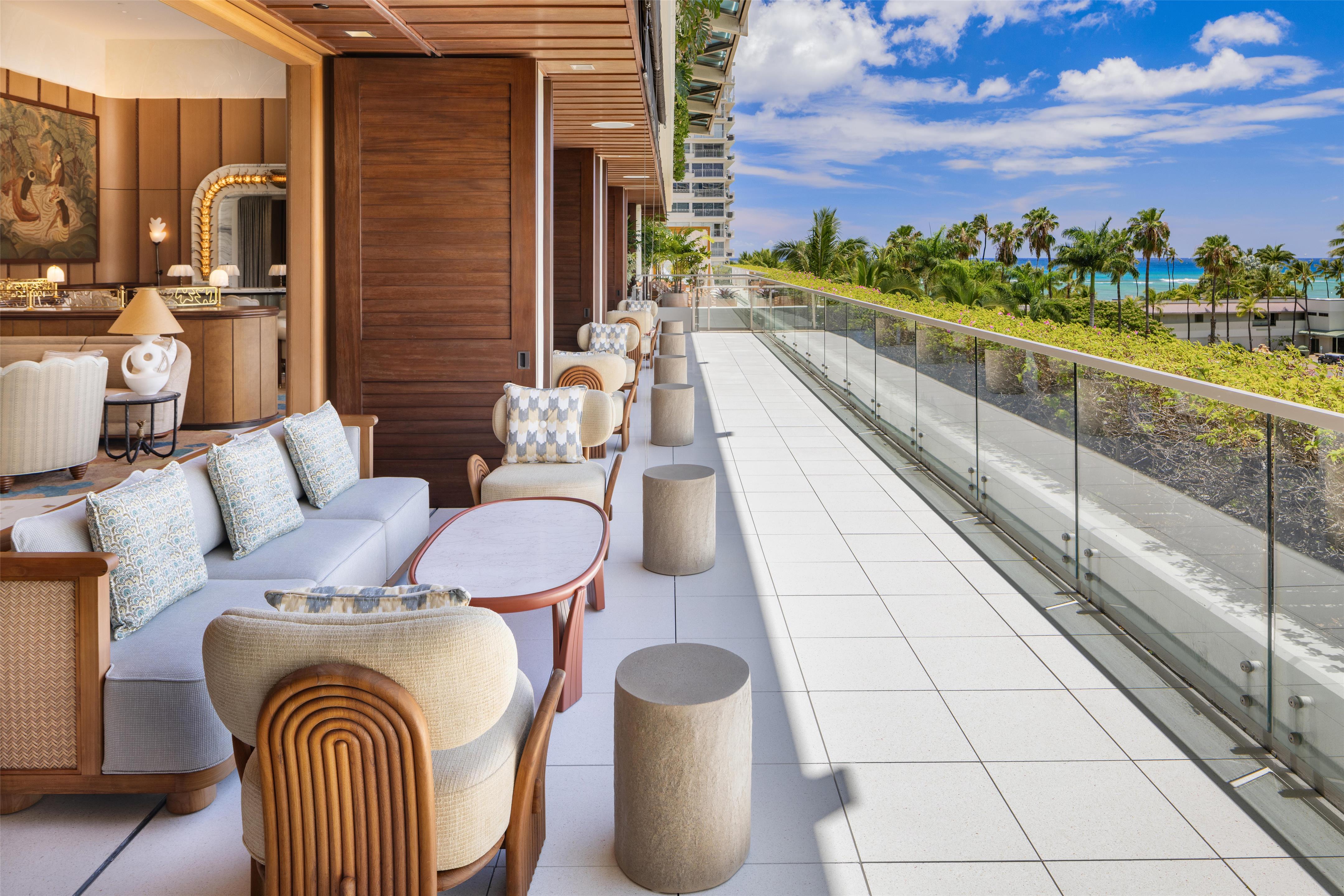 Lobby | Ka Laʻi Waikiki Beach, LXR Hotels & Resorts