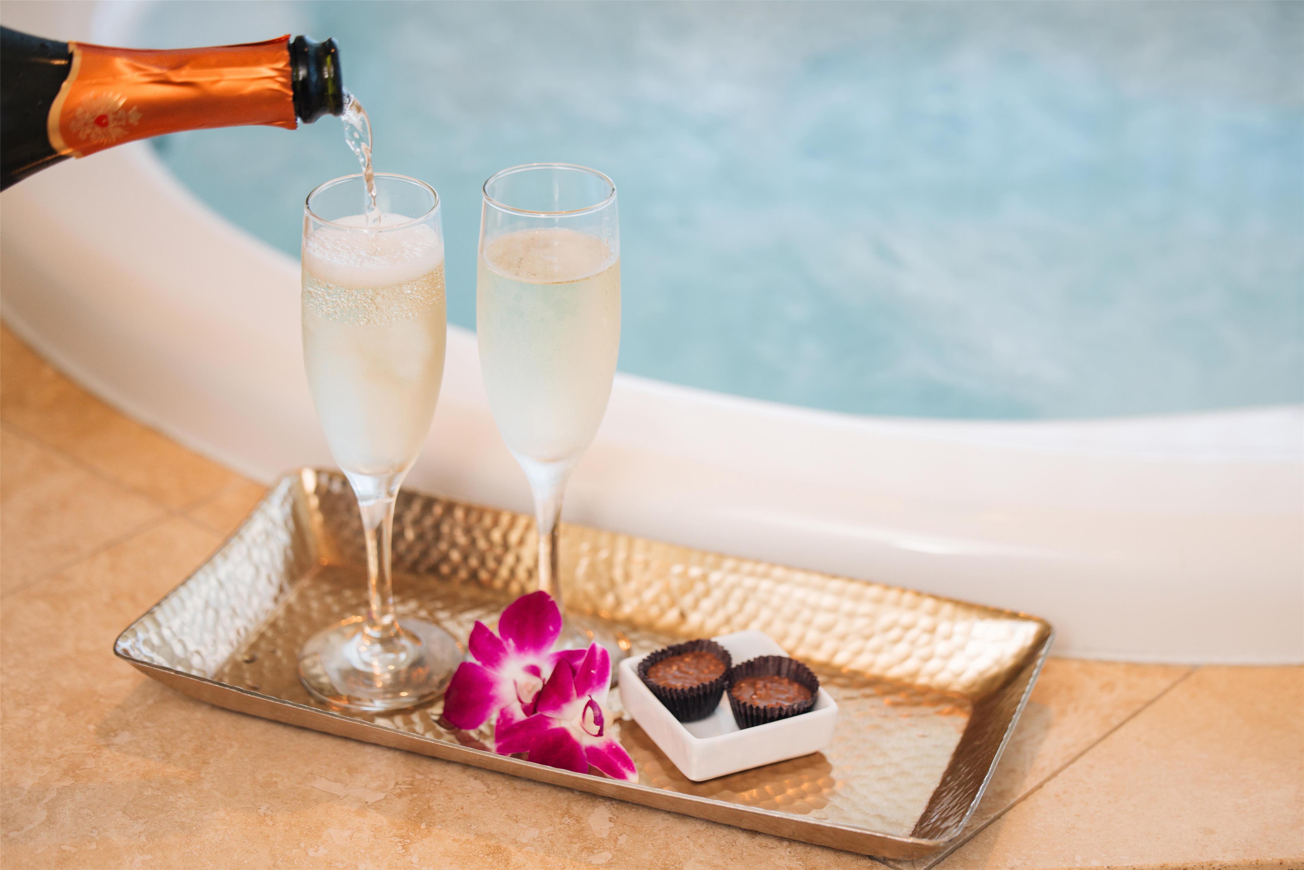 Spa | Ka Laʻi Waikiki Beach, LXR Hotels & Resorts