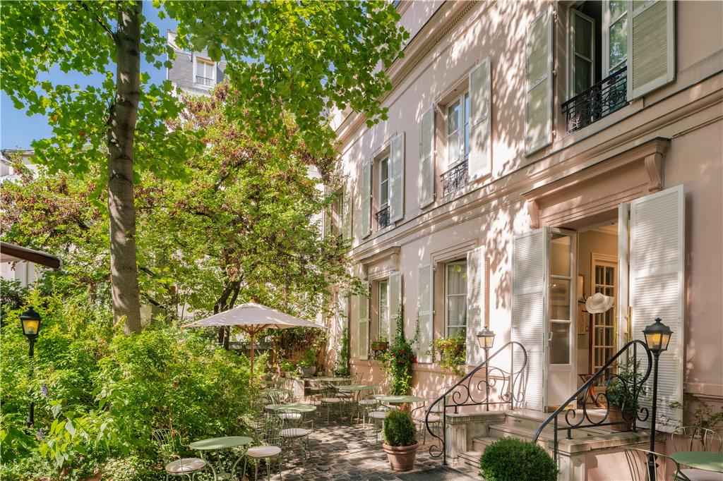 Hotel des Grandes Ecoles