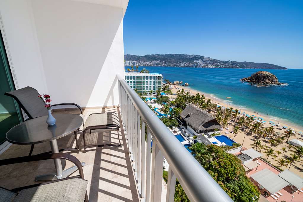 EMPORIO ACAPULCO-guestroom-Guest Room,Guest Room Amenity,On-Site.jpg