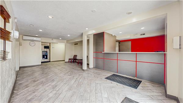 On-Site,Lobby