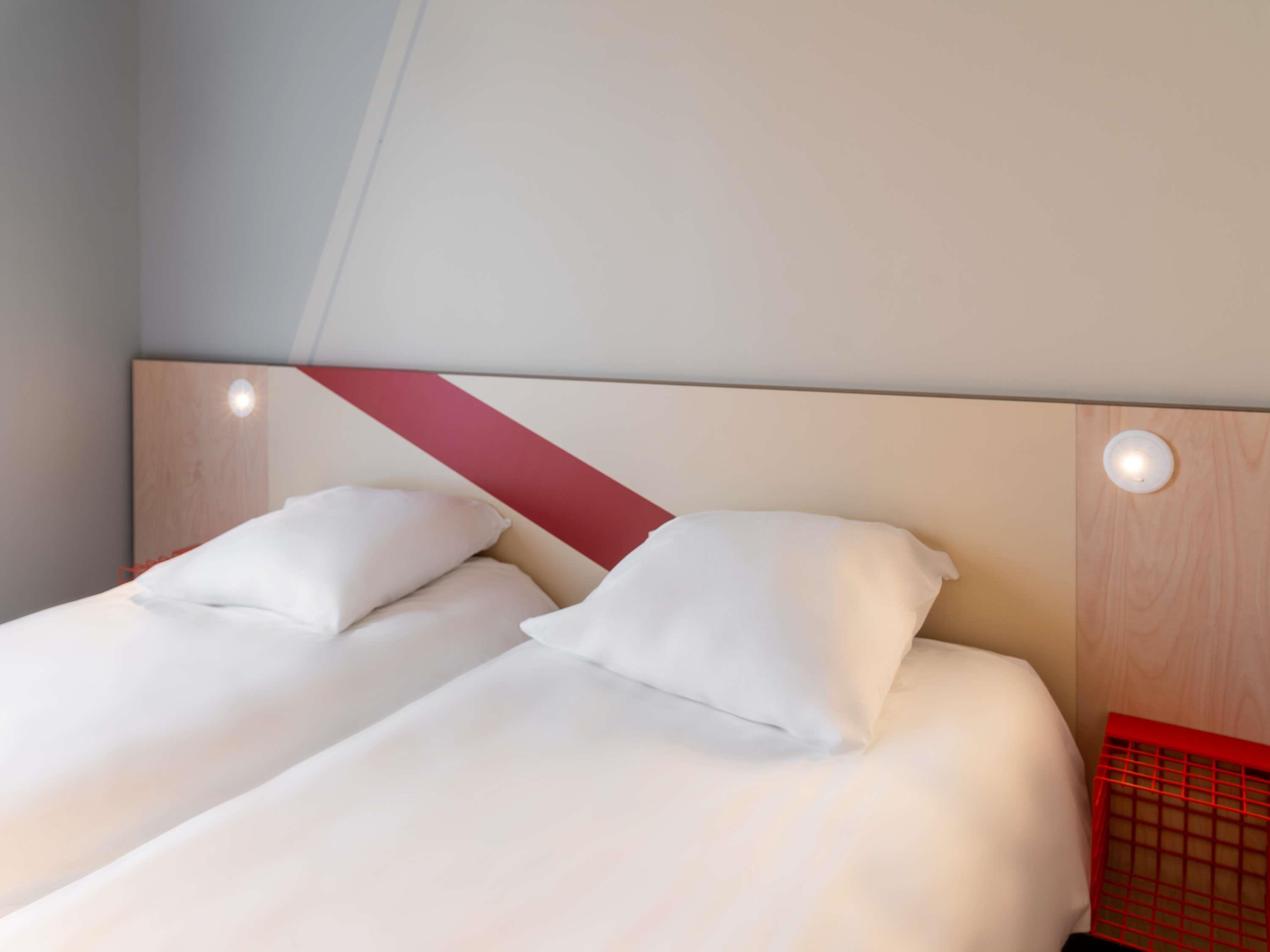 Ibis budget Morlaix Room Type - Standard Room - 2 single beds