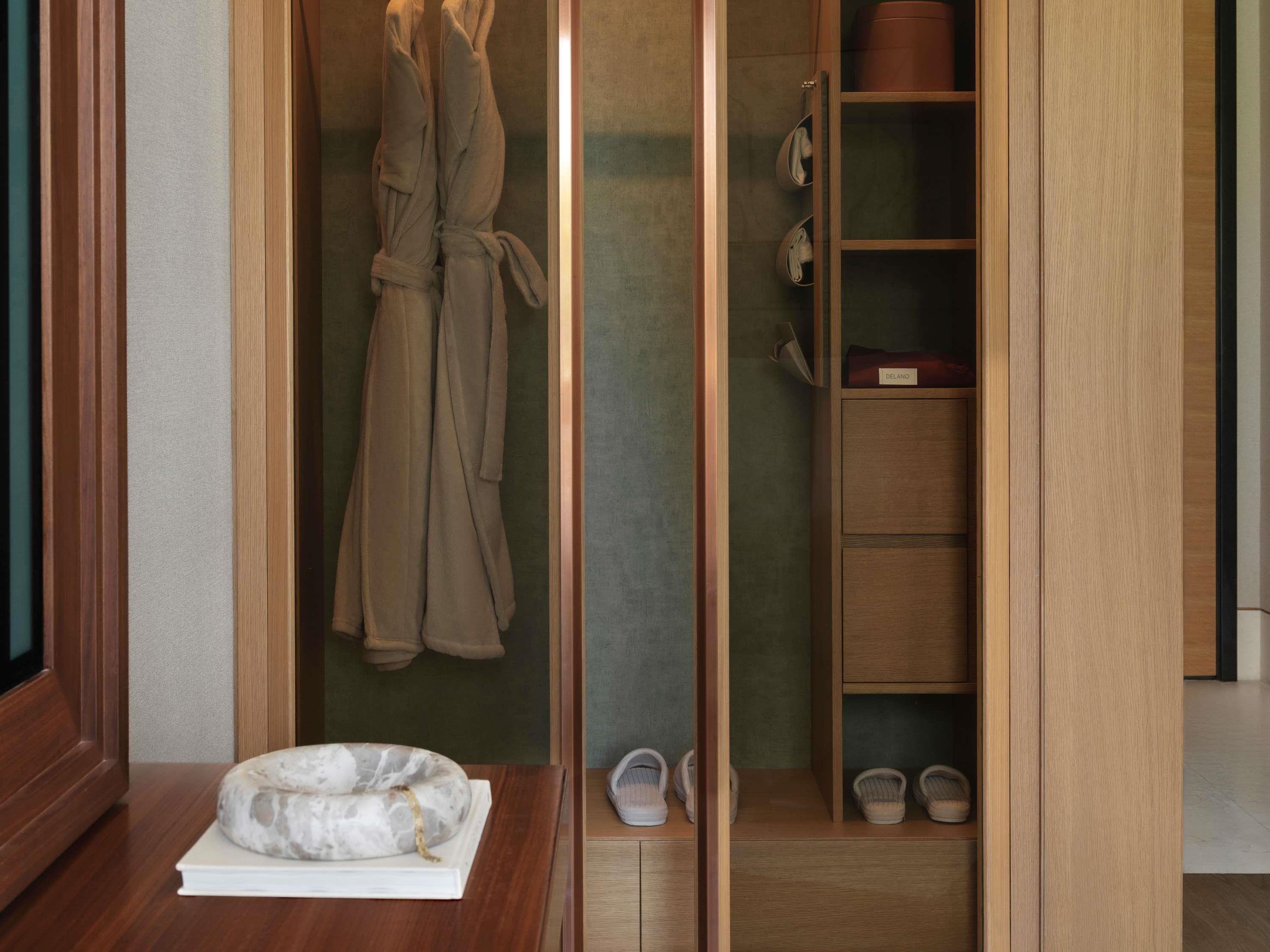Delano Dubai Room Type - Rising Light King Guestroom with Resort View