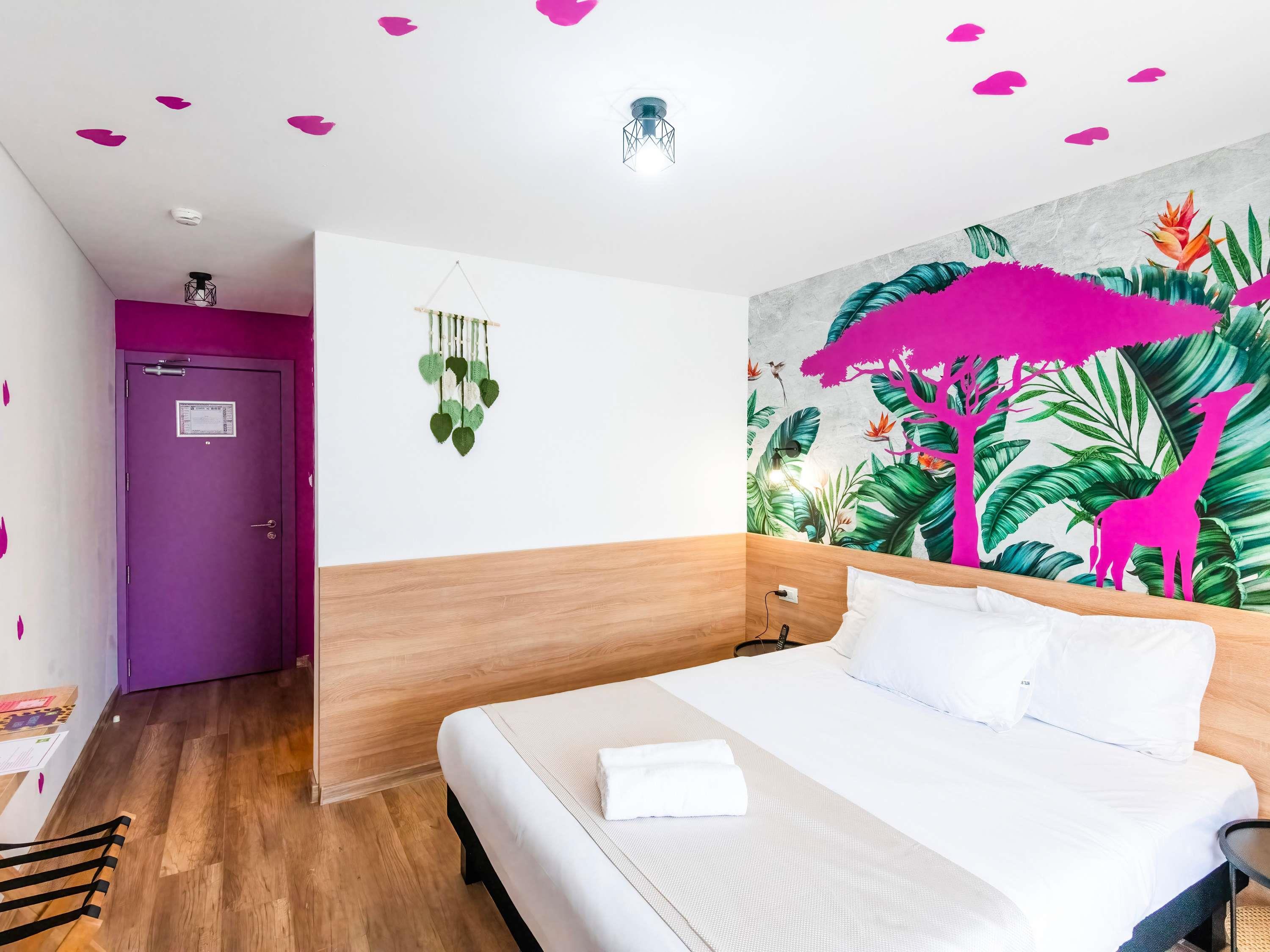ibis Styles Venus Room Type - Superior Queen Room with Balcony