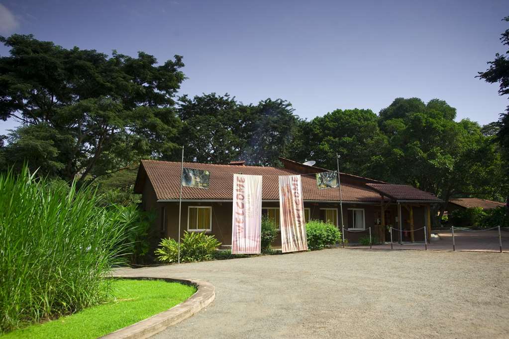 Dik Dik Hotel & Tours