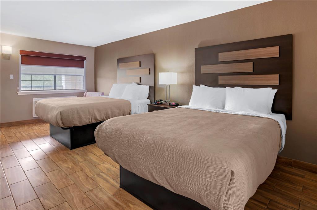 QUALITY INN AND SUITES-guestroom-Guest Room,On-Site.jpg