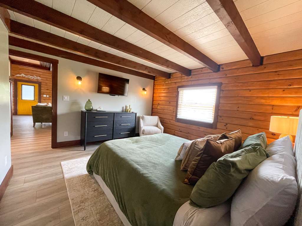 THE INN AT CANAAN-guestroom-Guest Room,On-Site.jpg