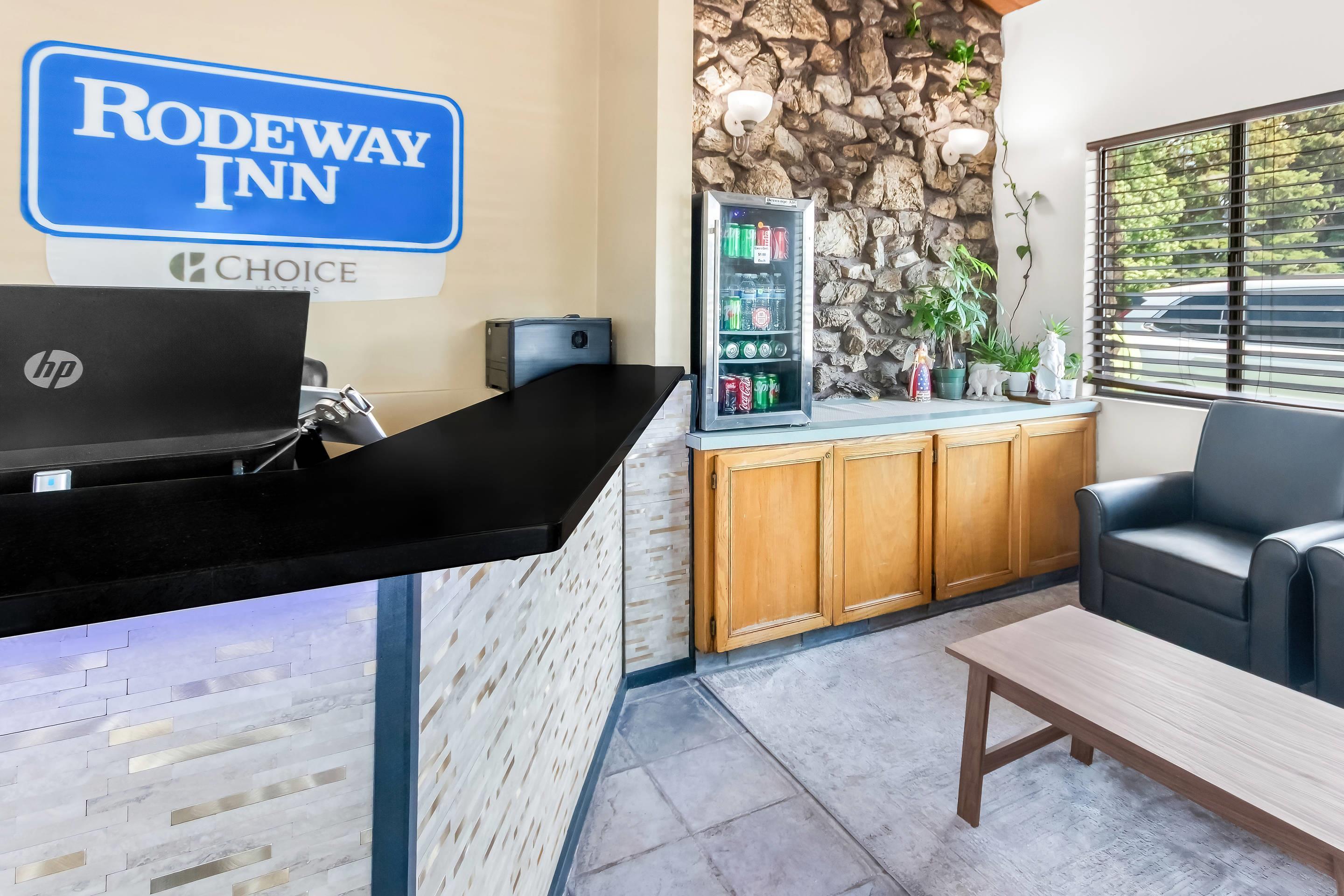Hotel lobby | Rodeway Inn