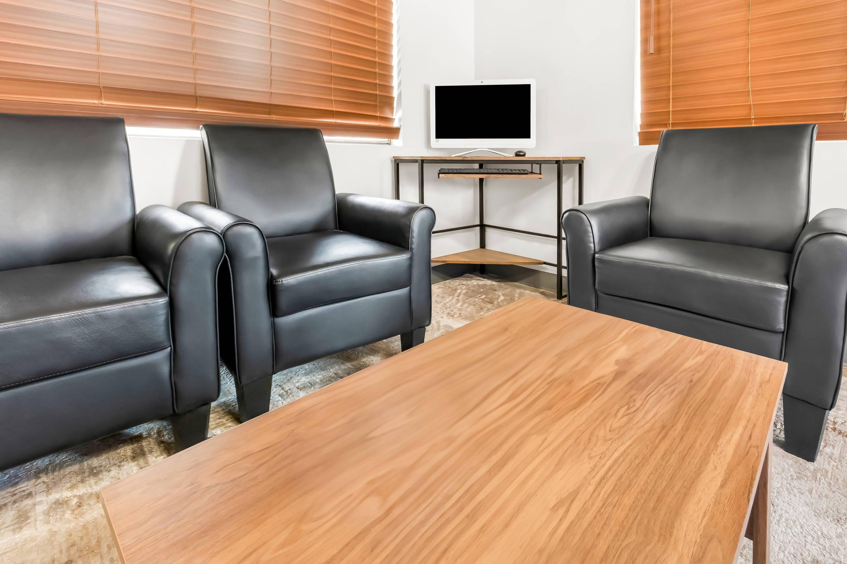 Business center | Rodeway Inn