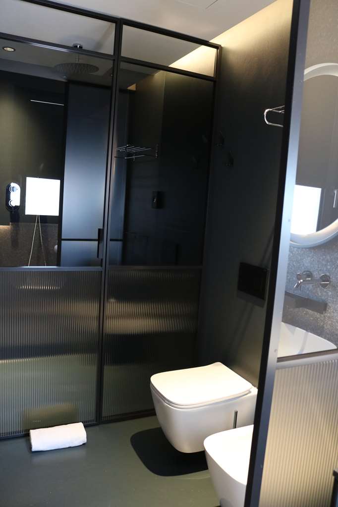 Hotel Al Caminetto WorldHotels Crafted-guestroom-Guest Room,Bathroom,On-Site.jpg