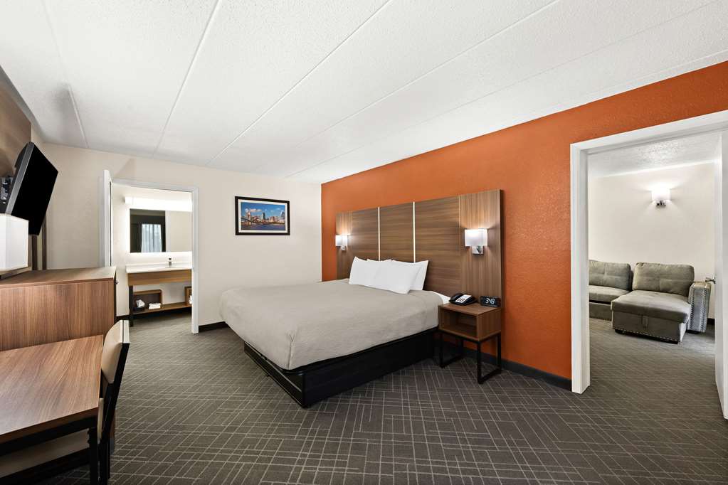QUALITY INN MASON NEAR KINGS ISLAND-guestroom-Guest Room,Suite,On-Site.jpg