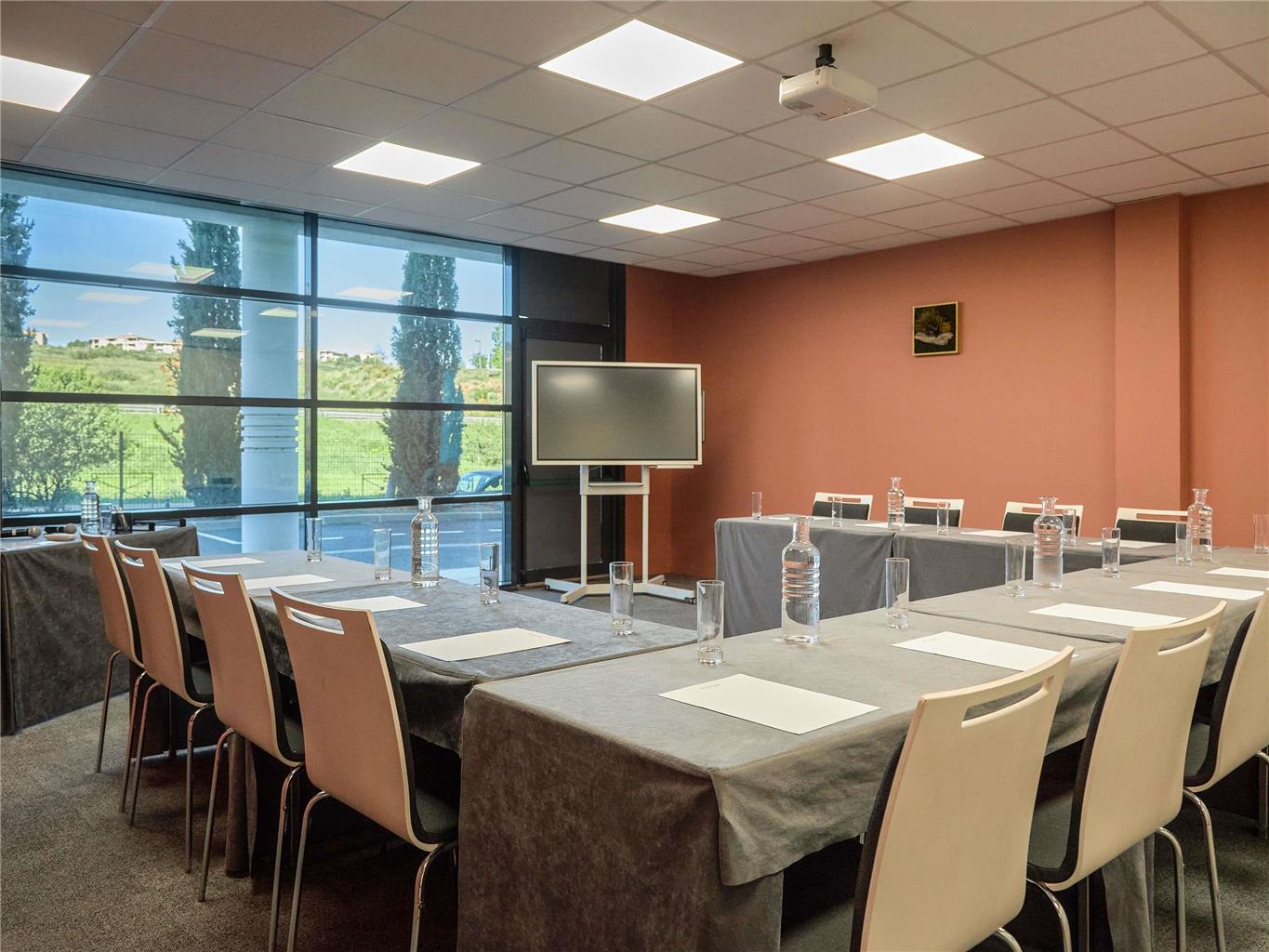 Mercure Aix-en-Provence La Duranne Gare