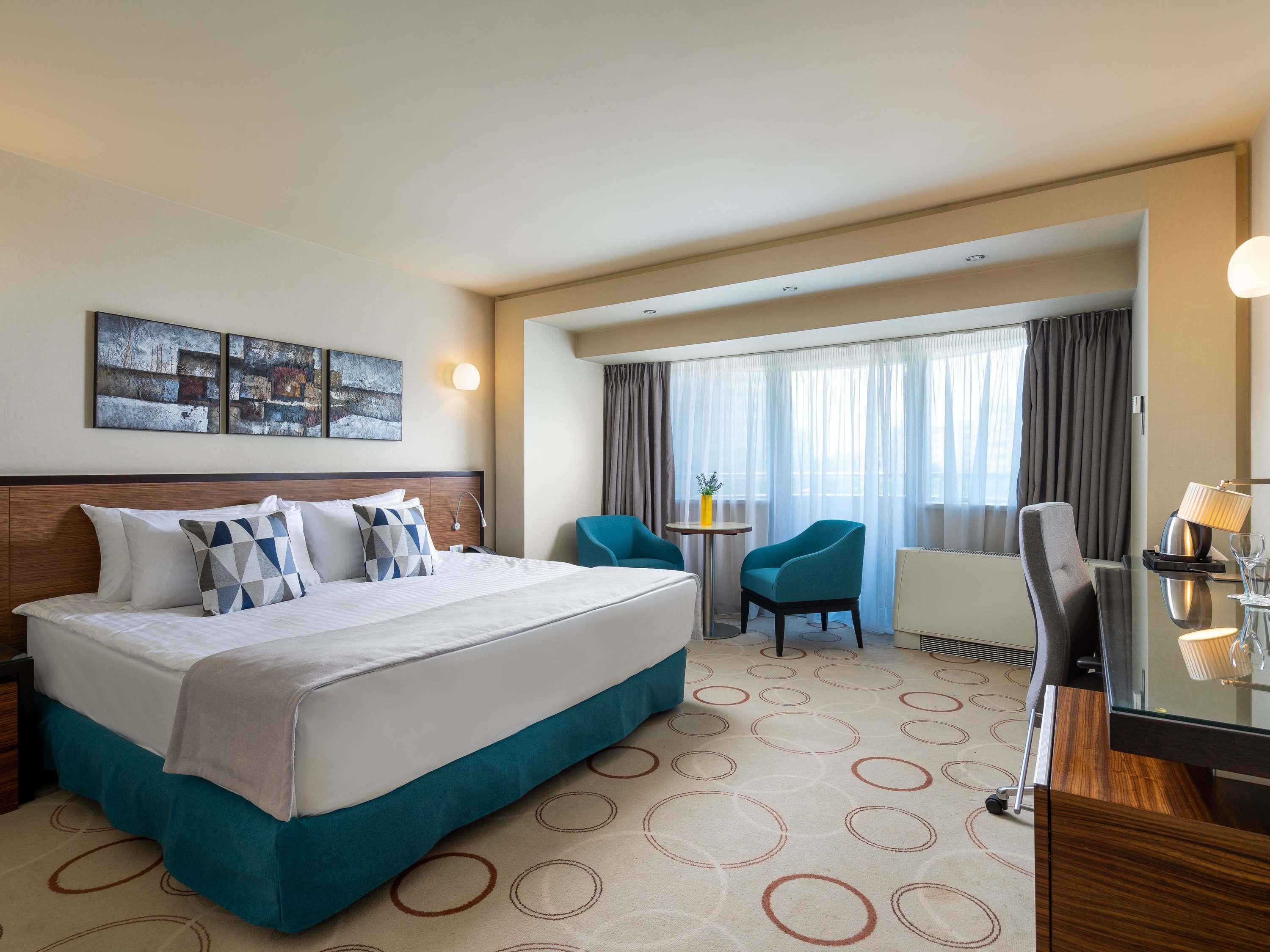 DoubleTree by Hilton Bucharest Unirii Square - Tap to explore photos