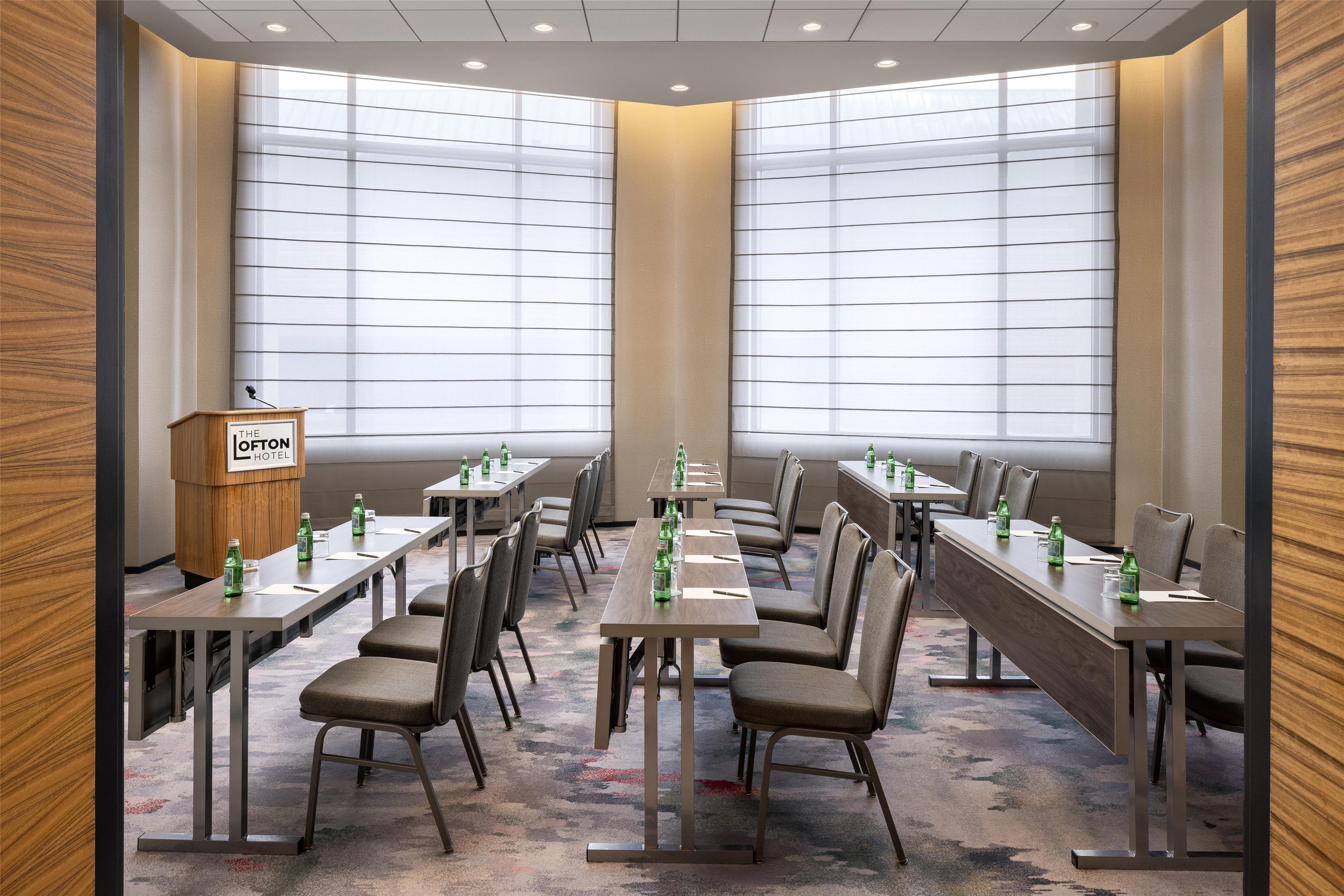 Meeting Room | The Lofton Hotel, Tapestry Collection by Hilton