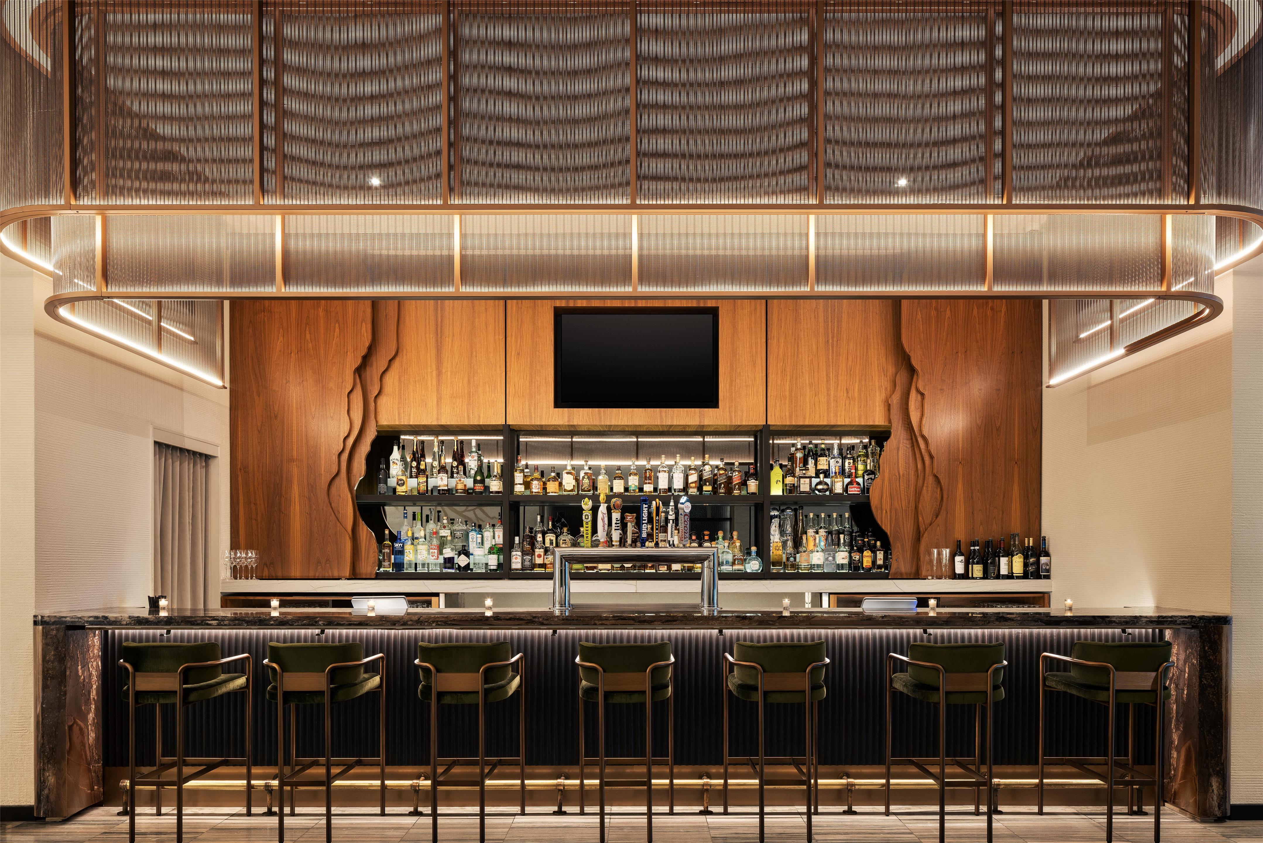Restaurant | The Lofton Hotel, Tapestry Collection by Hilton