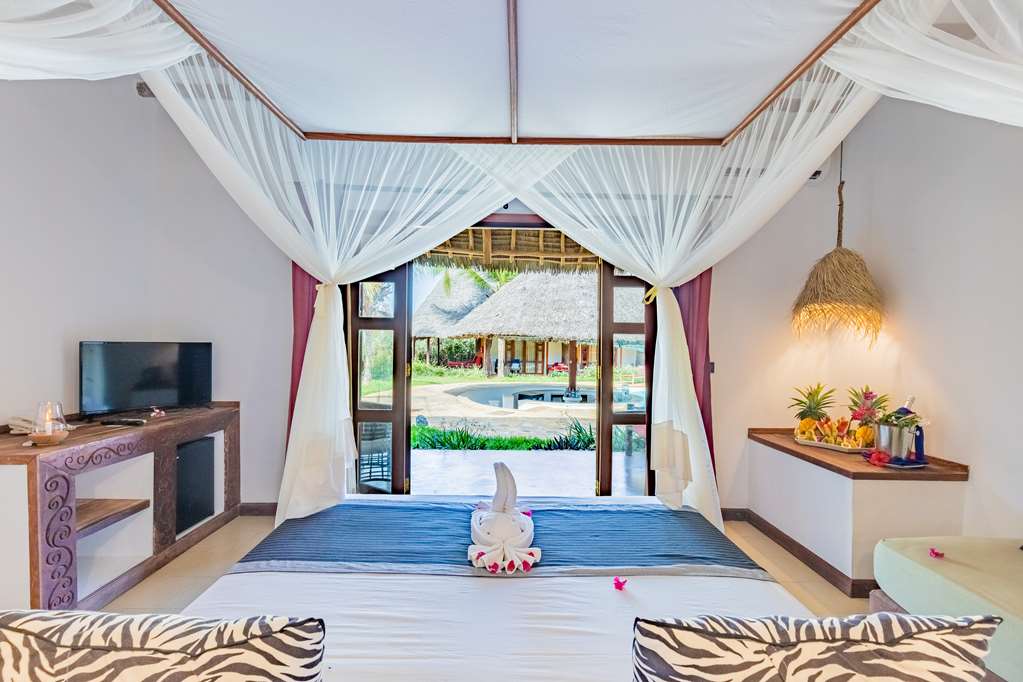 KARAFUU BEACH RESORT AND SPA-guestroom-Guest Room,On-Site.jpg