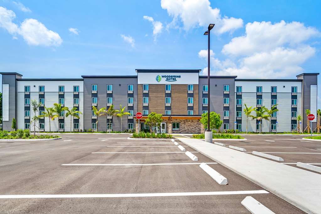 WoodSpring Suites Fort Myers-Cape Coral