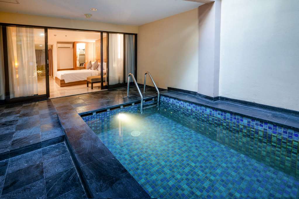 CROSS VIBE PAASHA ATELIER BALI KUTA-guestroom-Guest Room,Guest Room Amenity,On-Site.jpg
