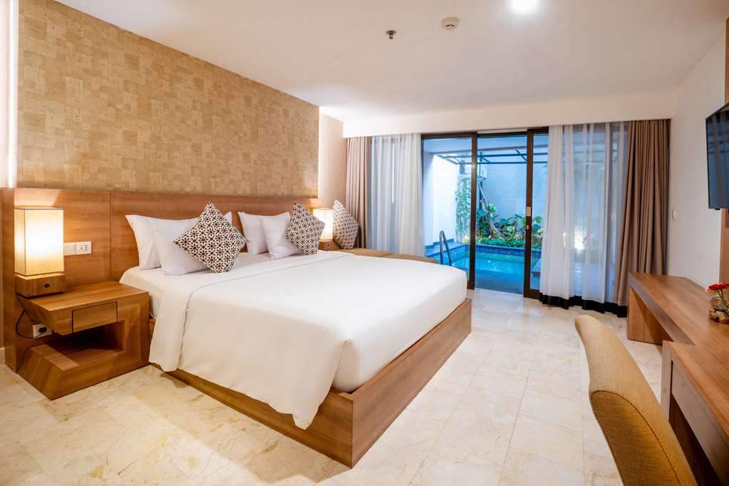 CROSS VIBE PAASHA ATELIER BALI KUTA-guestroom-Guest Room,On-Site.jpg