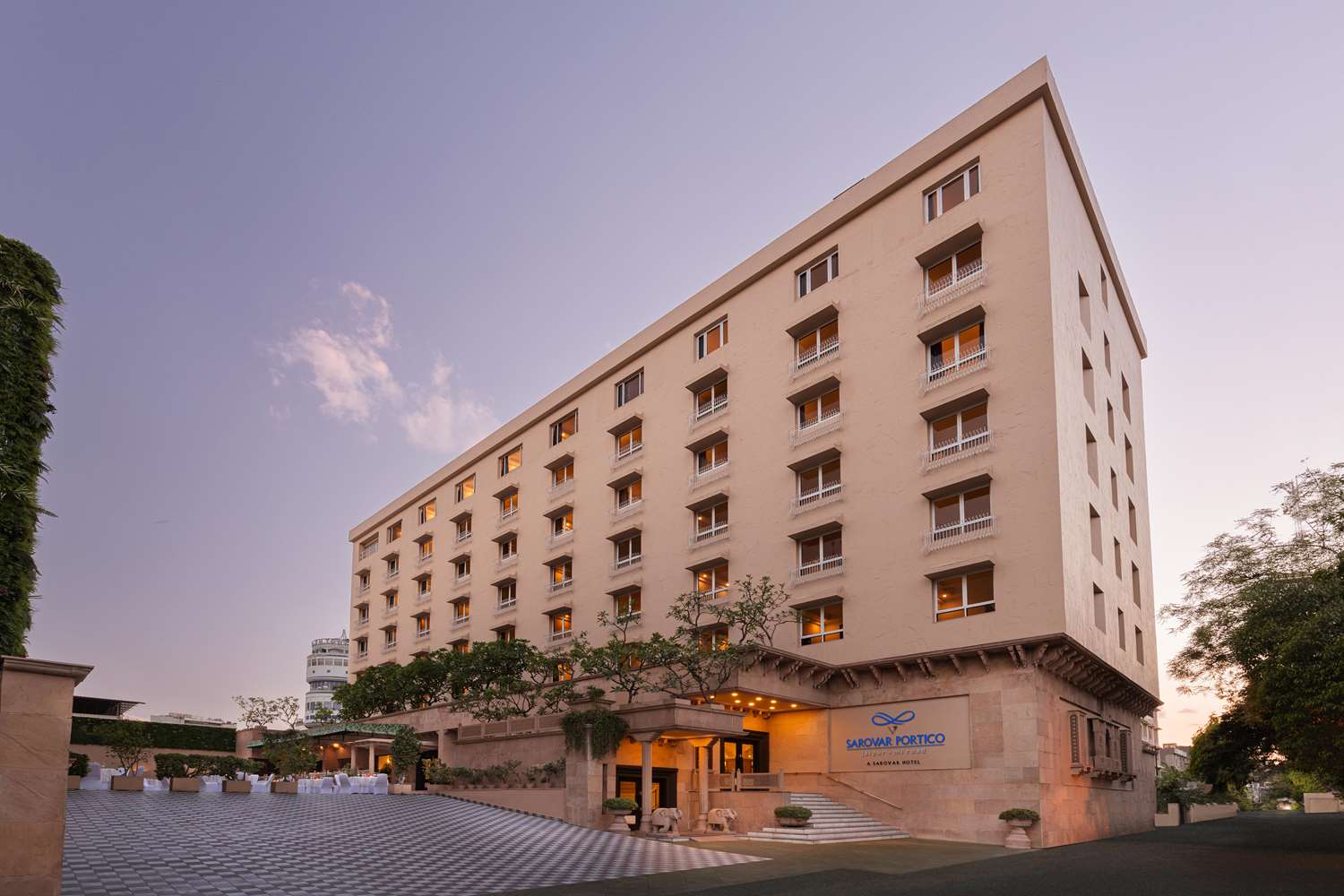 Sarovar Portico MI Road Jaipur, photo 2