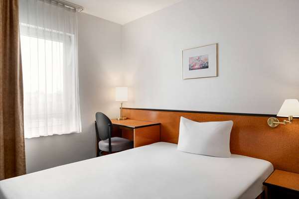 Standard Single Room