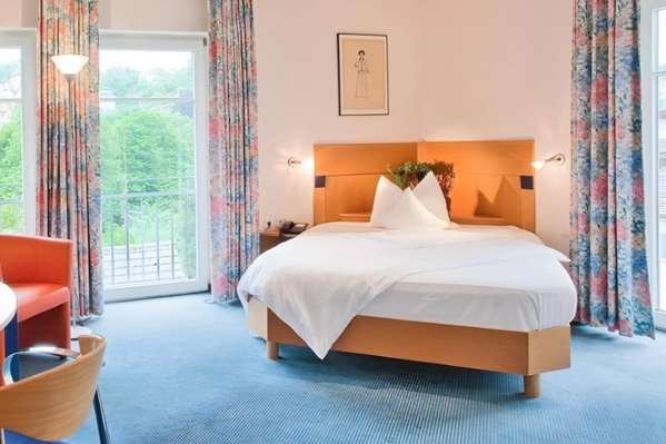 Comfort 1 King Bed Room