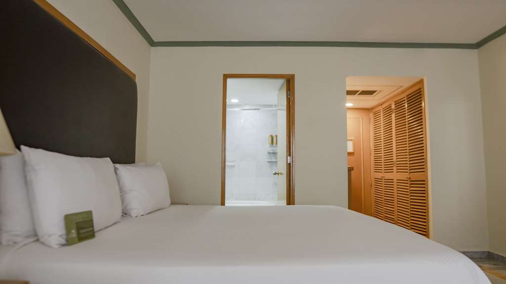 SAMBA VALLARTA BY EMPORIO HOTELS AN-guestroom-Guest Room,On-Site.jpg