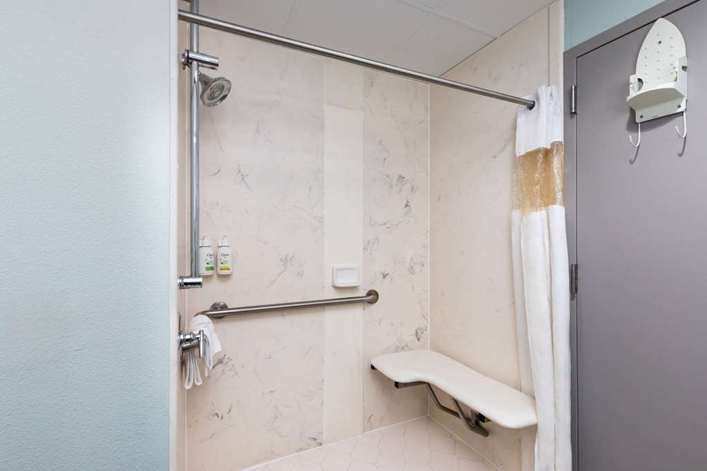 BAYMONT BY WYNDHAM CREEDMOOR-guestroom-Guest Room,Bathroom,Shower,Accessibility,On-Site.jpg