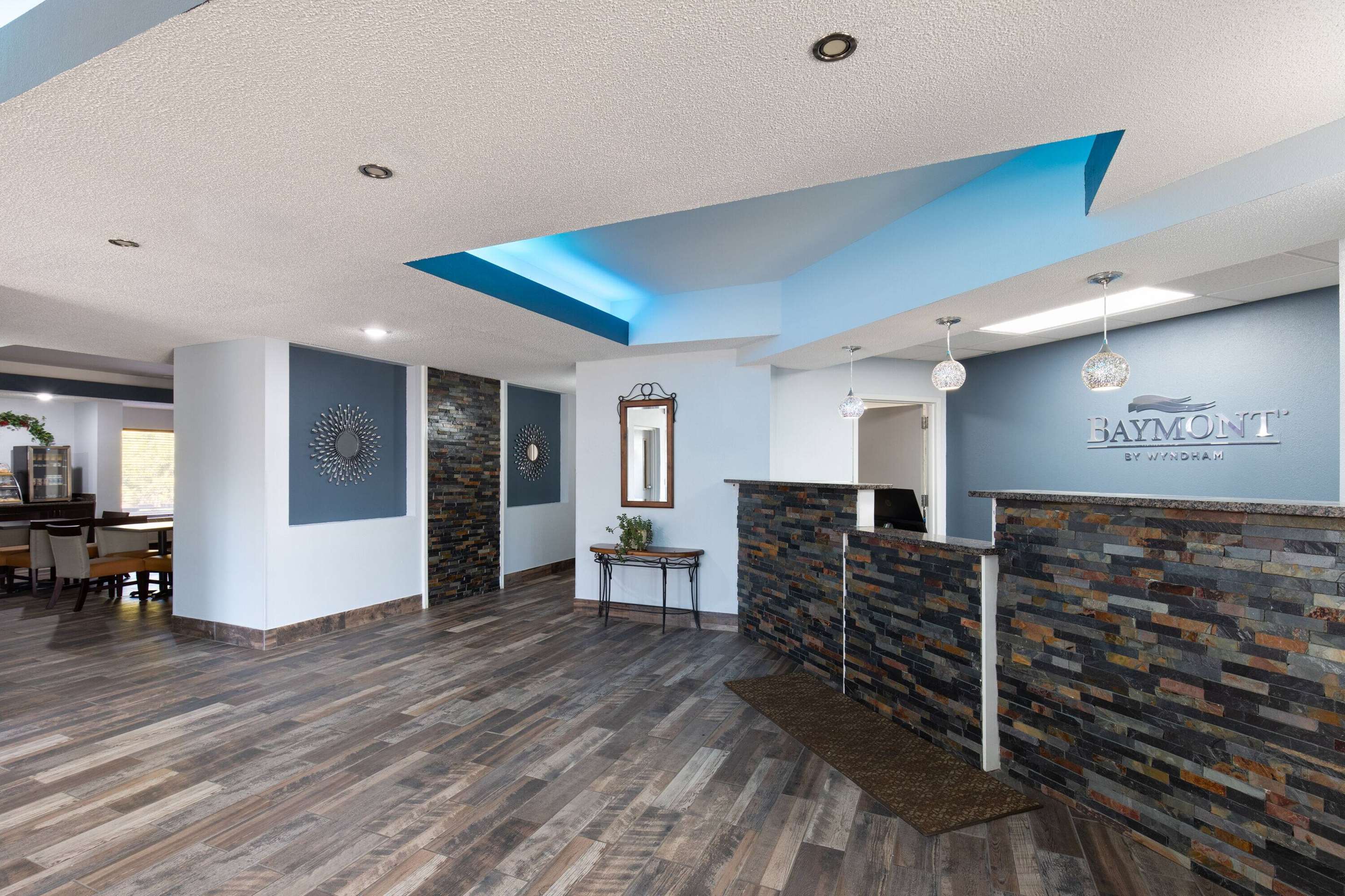 Lobby | Baymont by Wyndham Creedmoor