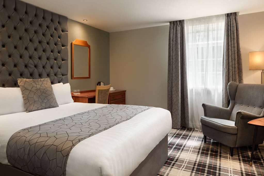 HERITAGE PARK PONTYPRIDD, TRADEMARK-guestroom-Guest Room,On-Site.jpg