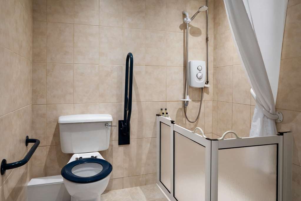 HERITAGE PARK PONTYPRIDD, TRADEMARK-guestroom-Guest Room,Bathroom,Shower,Accessibility,On-Site.jpg