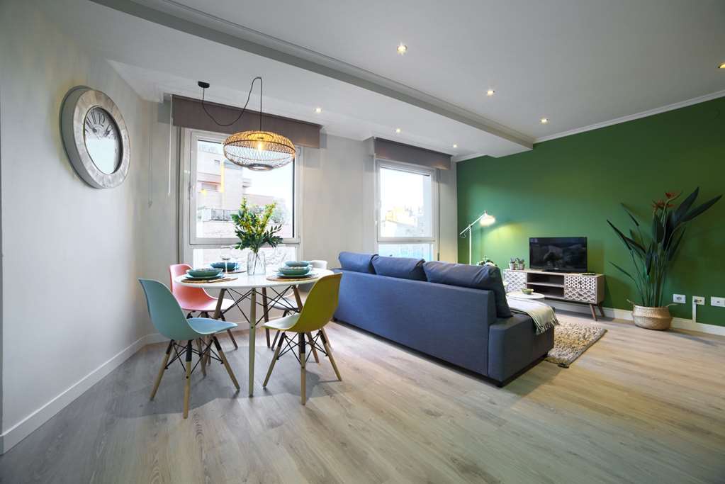 APARTAMENTOS 4U TUDELA CENTRO-guestroom-Guest Room,On-Site.jpg