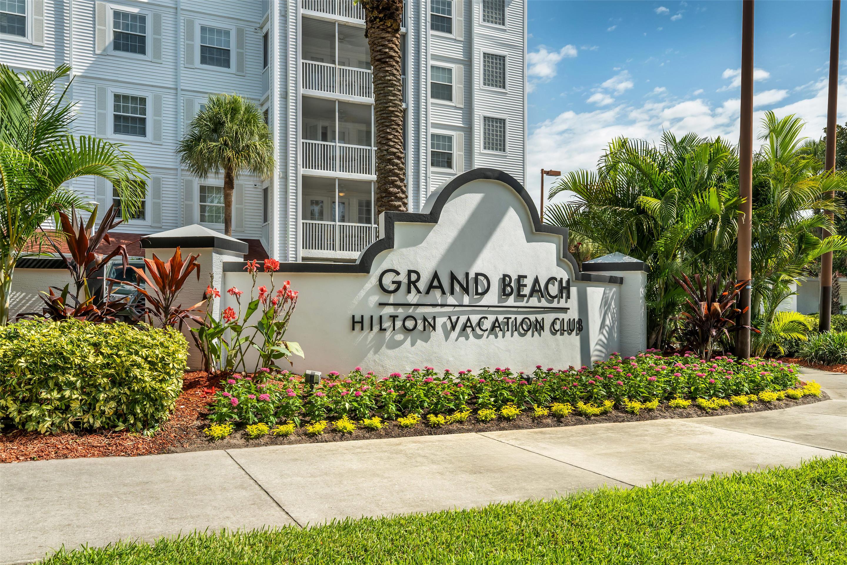 Exterior | Hilton Vacation Club Grand Beach Orlando