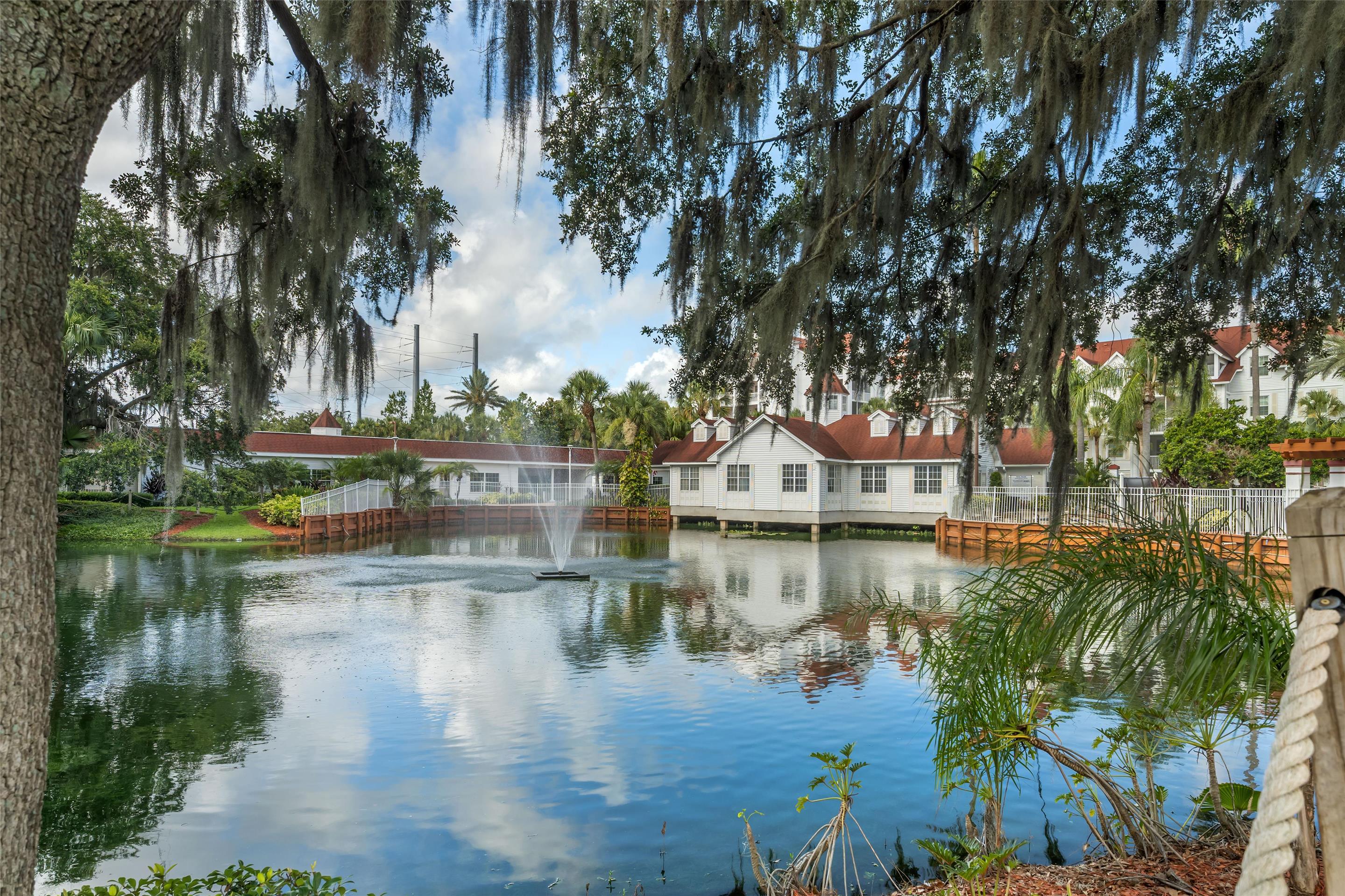 Exterior | Hilton Vacation Club Grand Beach Orlando