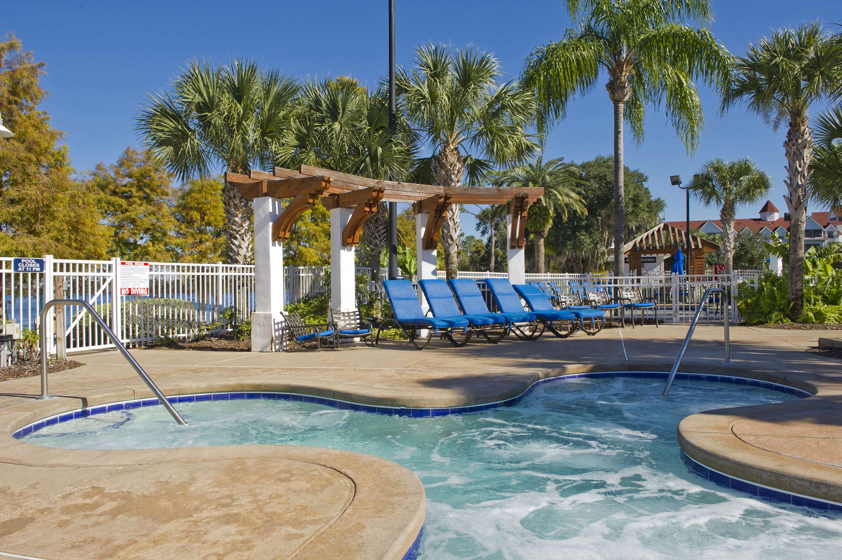 Pool | Hilton Vacation Club Grand Beach Orlando