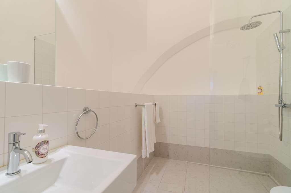 CASA MORGADO ESPORAO-guestroom-Guest Room,On-Site.jpg