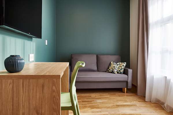Accessible - 1 Double, Mobility Accessible, Roll In Shower, Family Room, Sofabed, Wi-Fi, Non-Smoking, Full Breakfast