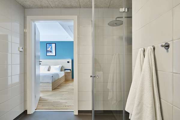 Accessible - 1 Double, Mobility Accessible, Roll In Shower, Family Room, Sofabed, Wi-Fi, Non-Smoking, Full Breakfast