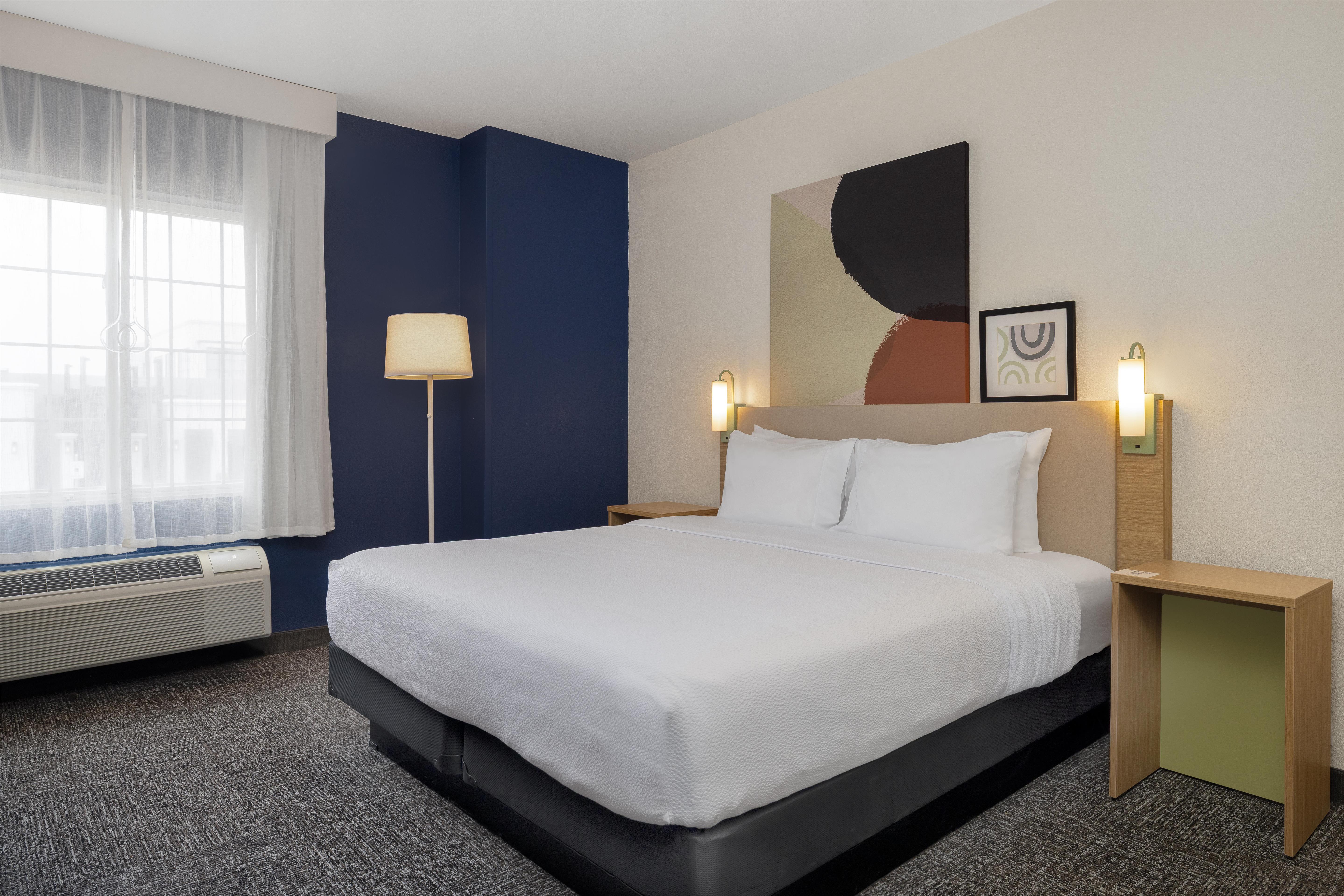 Spark by Hilton El Paso University Room Type - 1 KING BED