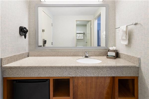 2 Queen Beds, Deluxe Room, First Floor, Patio, Non-Smoking